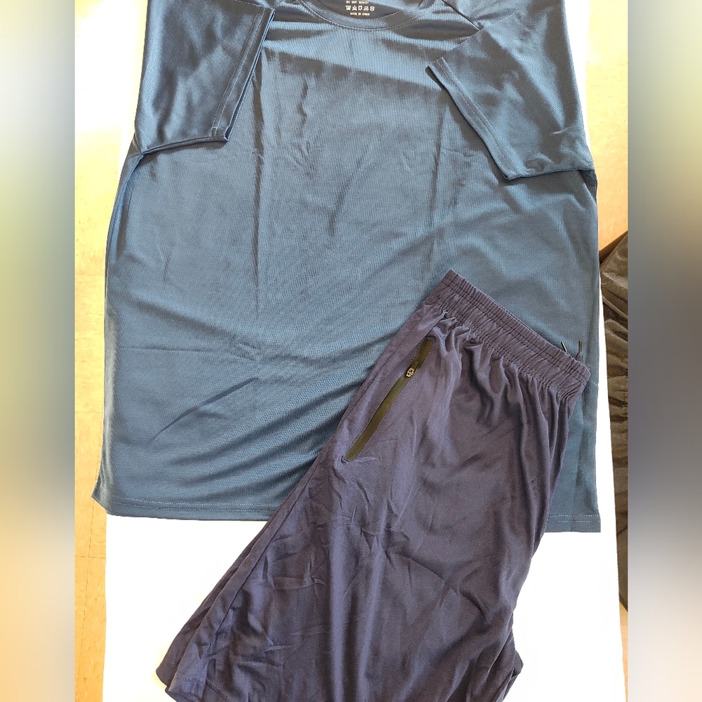 Men's Navy Blue Athletic Shirt and Shorts Set - Picture 3 of 3